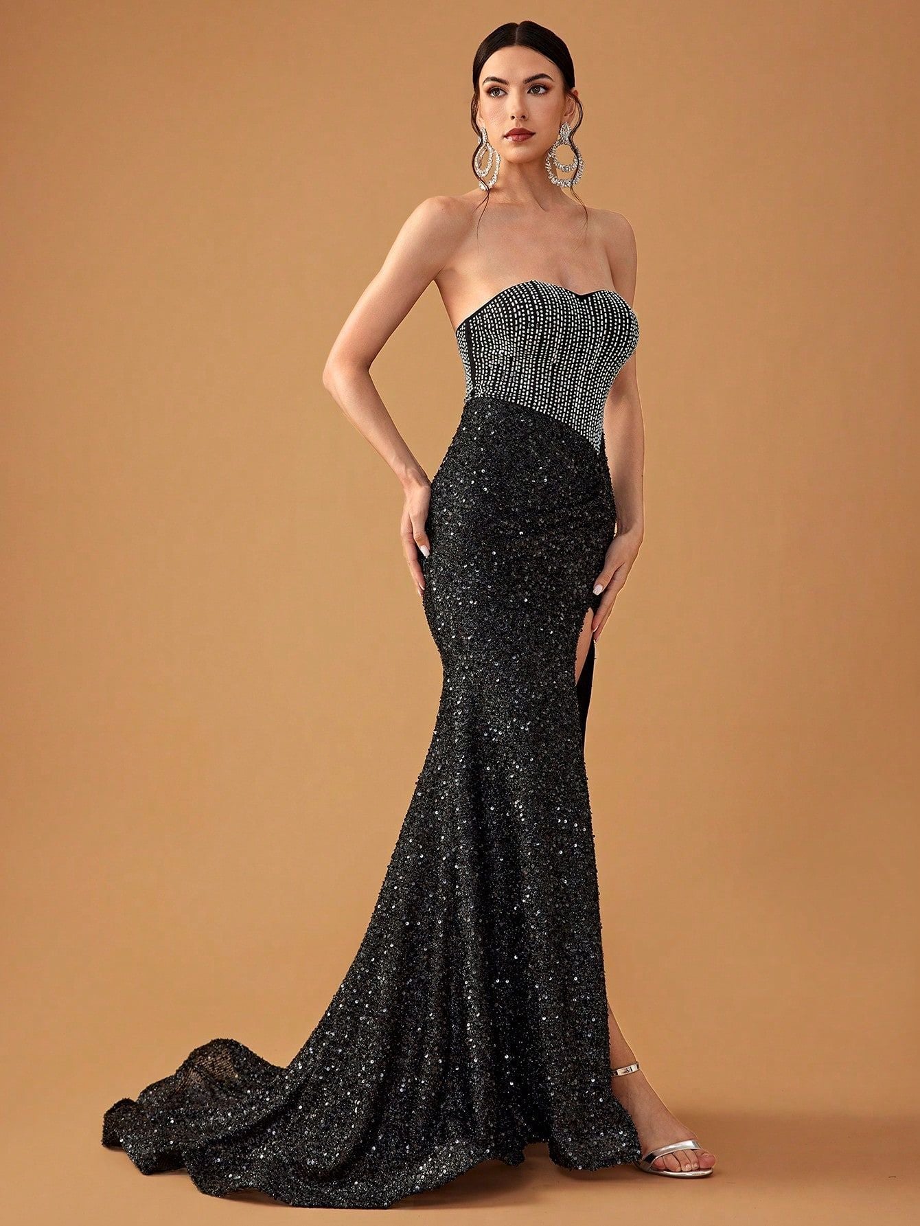 Elegant strapless sequined gown from Enchanting Evening Dress in modern fashion ملابس