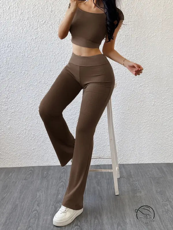 Brown high-waisted flared langry leggings in ribbed seamless fashion