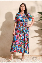 Colorful rose holiday dress in floral print midi chiffon style