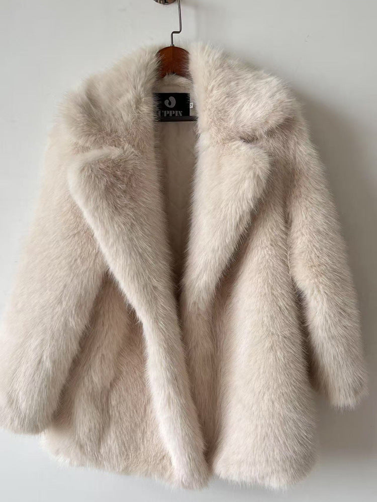 Warm collar mid-length faux fur jacket in cream Langry fashion