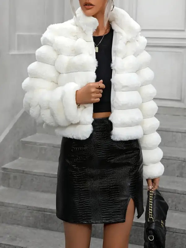 Croppped white faux fur jacket for autumn winter faux coat