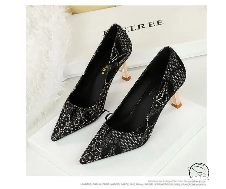 Elegant langry black mid heel fashion shoes with rhinestones and pointed toe