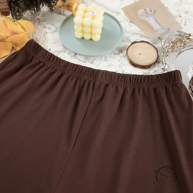 Brown elastic waist shorts in comfortable knitted pajamas