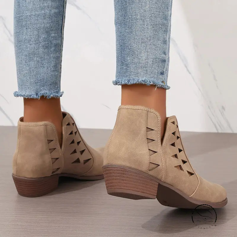 Beige suede daily ankle boots with triangular cutouts and wooden heels
