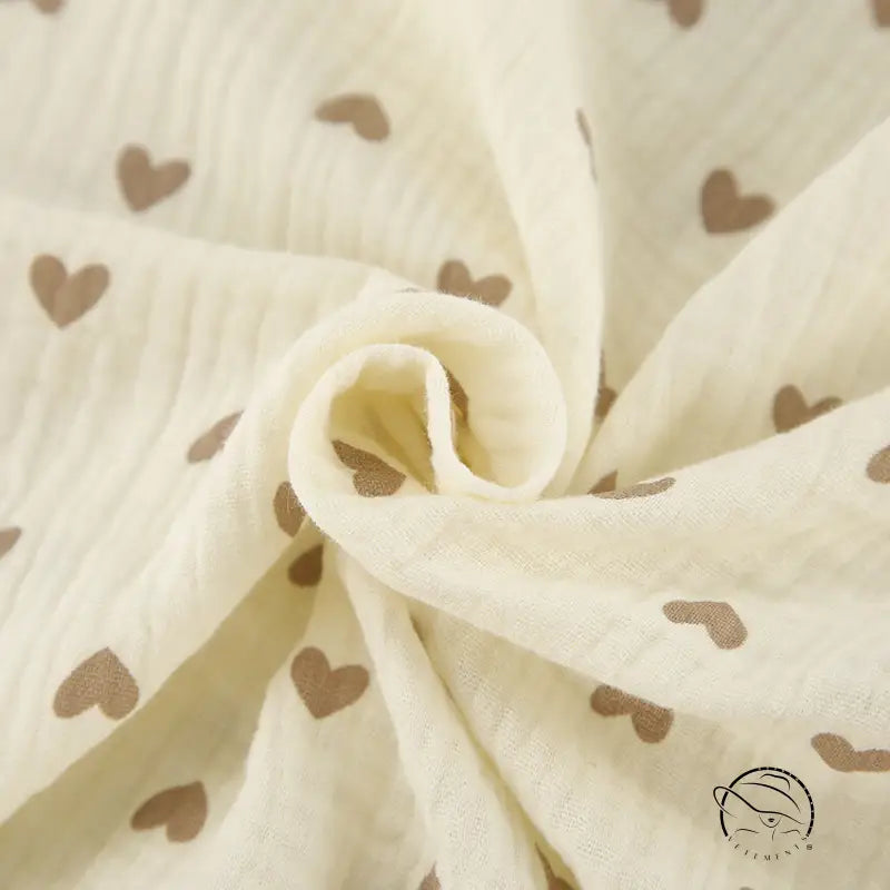 Light-colored heart-patterned wrinkled cotton linen summer slit shorts fabric