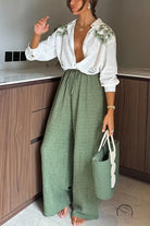 Printed long-sleeved single breasted suit with white shirt and green pants