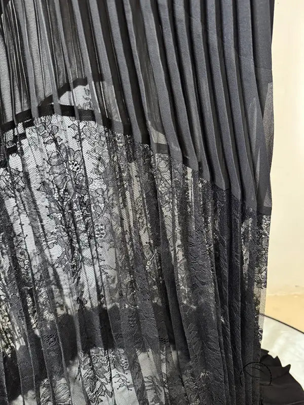 Black pleated lace fabric in beautiful high-end floor length langry fashion dress