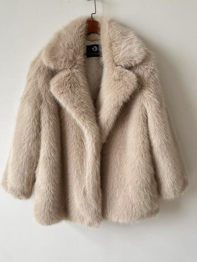 Cream faux fur coat with classic collar in Langry fashion