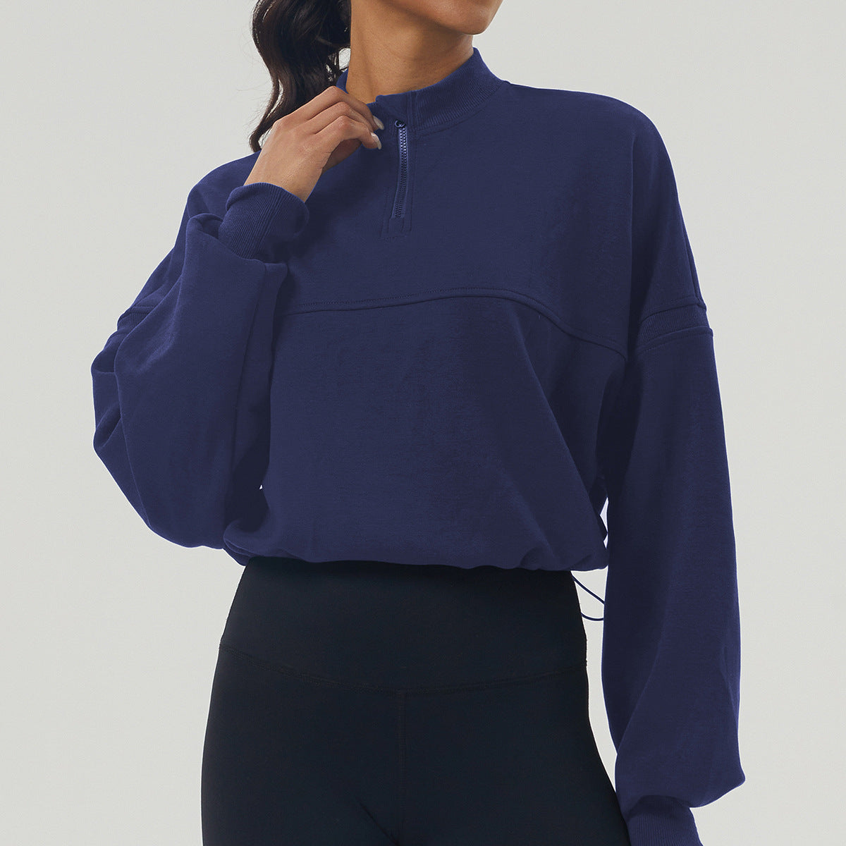 Navy blue cropped sweatshirt in long sleeve style for women’s autumn winter fashion