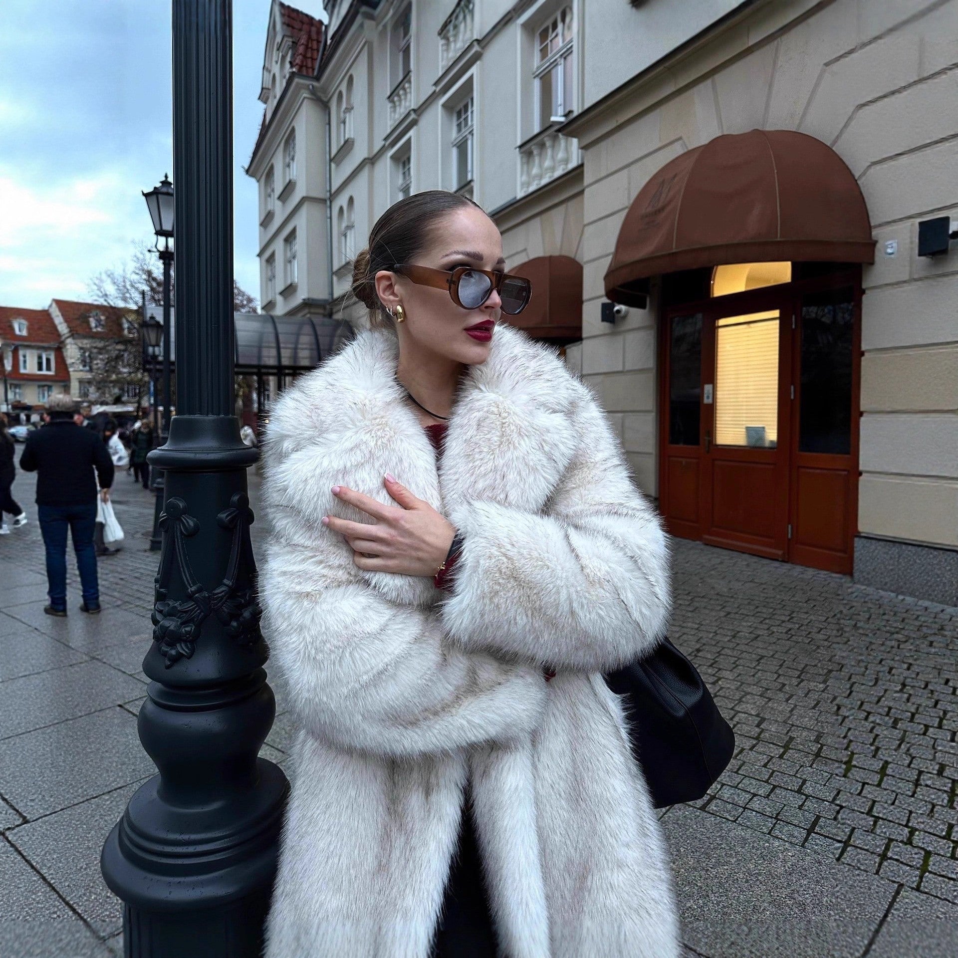 Warm Winter Faux Fur Coat with High Collar and Long Sleeves