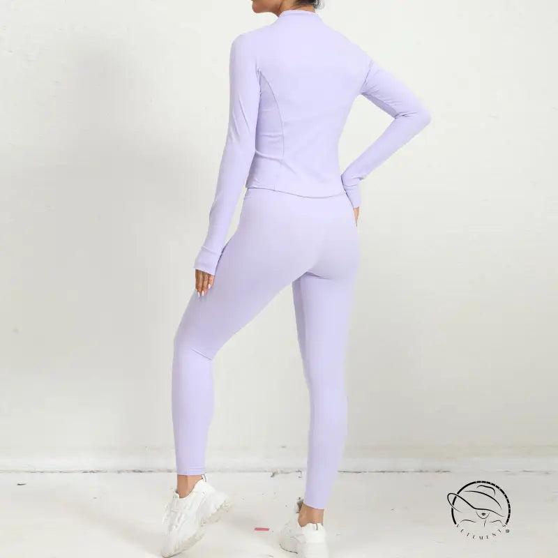 High-waist lavender ribbed yoga clothes suit three-piece set with white sneakers