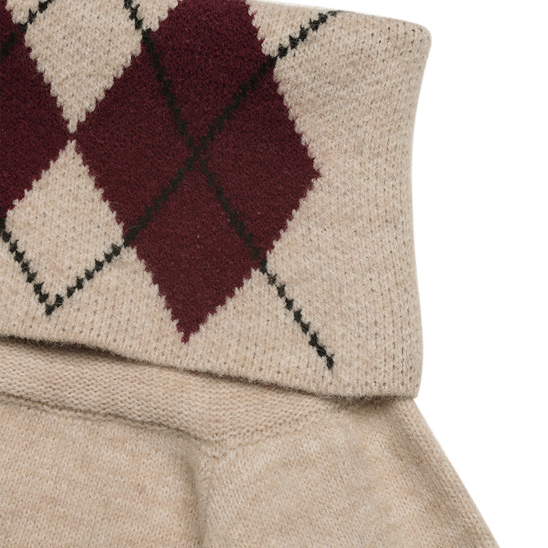 Elegant langry fashion cream argyle wool sweater with maroon black accents