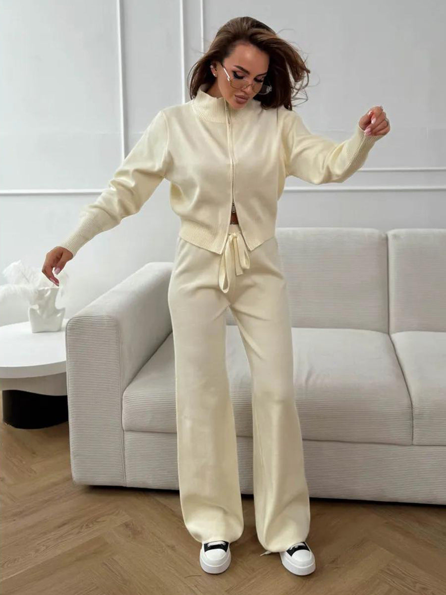 Langry fashion cream-colored zip-up tracksuit with white sneakers