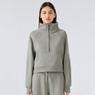 Gray Half-Zip Sweatshirt and Sweatpants Set for Women in Autumn Winter Fashion ملابس