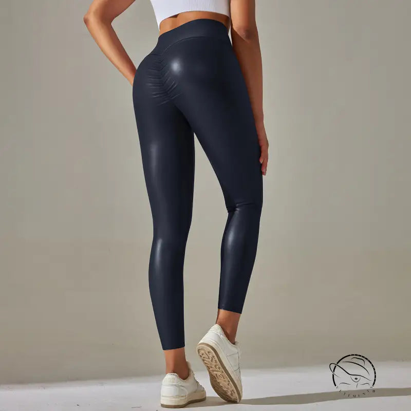 Shiny faux leather bright pants in dark leggings