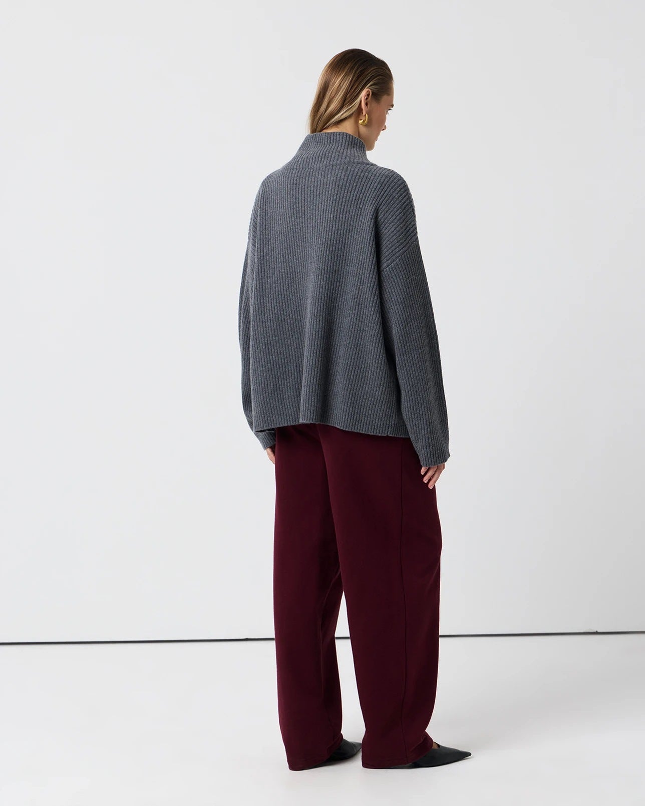 Dark red wool pants with textured pattern, high waistband, Langry fashion regular sleeve style
