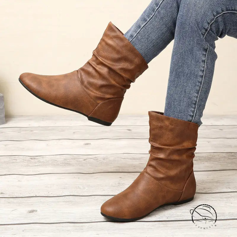 Brown slouch ankle faux leather boots in langry fashion style