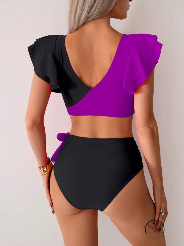 Stunning high waist bikini in two-tone ruffled swimsuit design