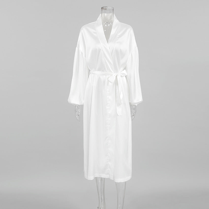 Langry white satin robe in loose casual comfortable fashion homewear