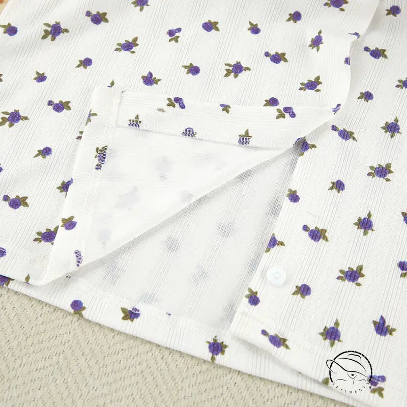 White knitted jacquard printed pajamas with floral button-down shirt