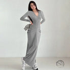 Long grey ribbed maxi dress with white sneakers in cute waist tight fashion