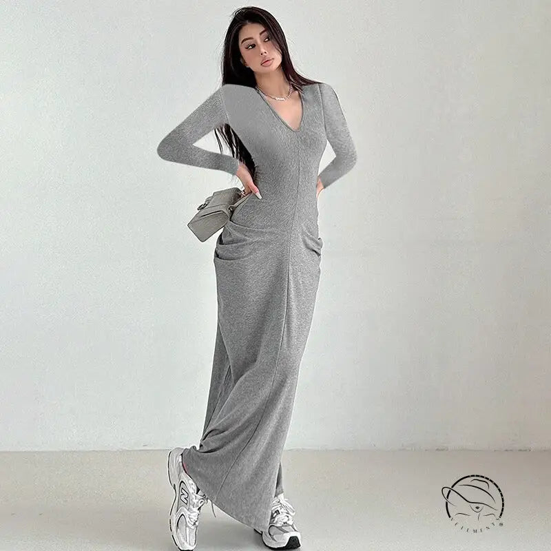 Long grey ribbed maxi dress with white sneakers in cute waist tight fashion