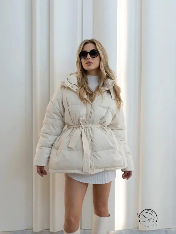 Cream-colored hooded langry thermal puffer jacket for fashion ملابس