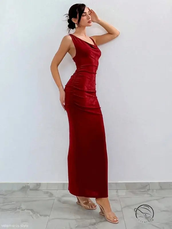 Elegant long red backless party slim fit sheath dress with thin straps and velvet finish