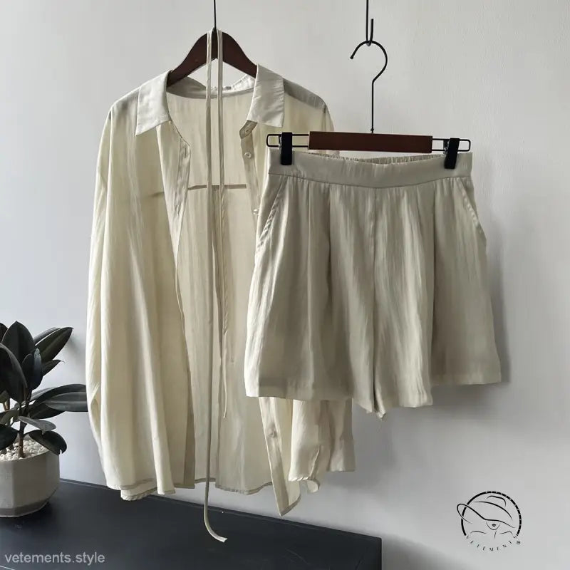 Breathable sun protection shirt suit in cream with belted long sleeves