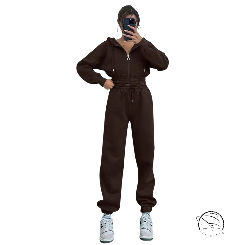 Brown casual exercise suit with hooded zipper, worn with white sneakers