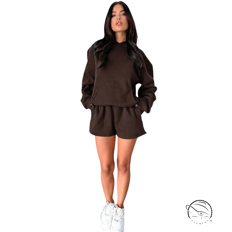 Cozy chocolate-brown casual fit long sleeved hooded sweater with pockets