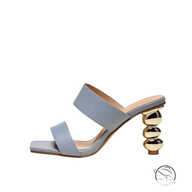 Chic cold drag high heel in light blue leather with gold sphere heel