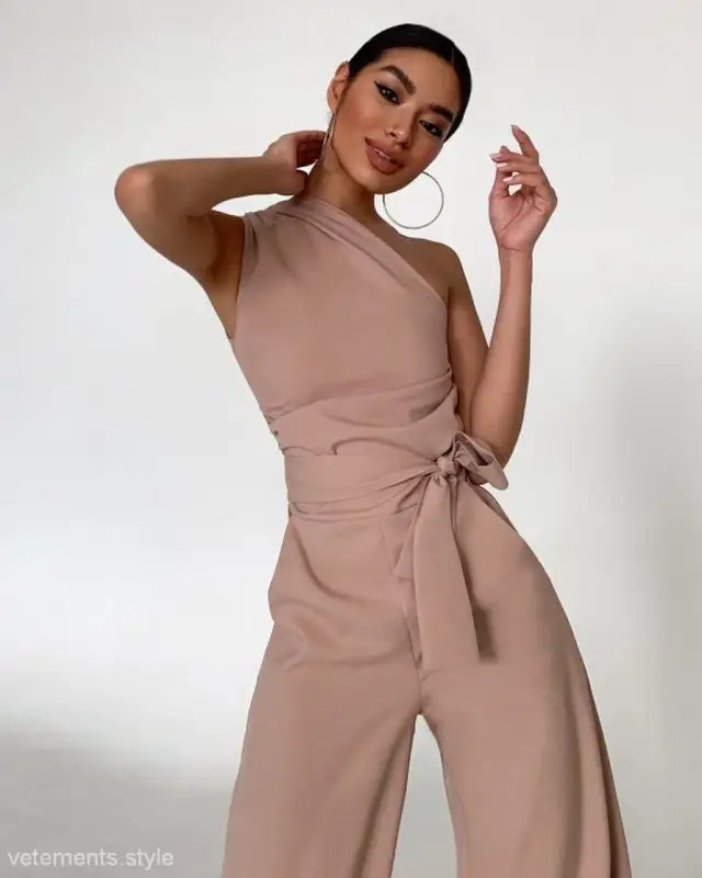 SEXY VÊTEMENTS SUIT