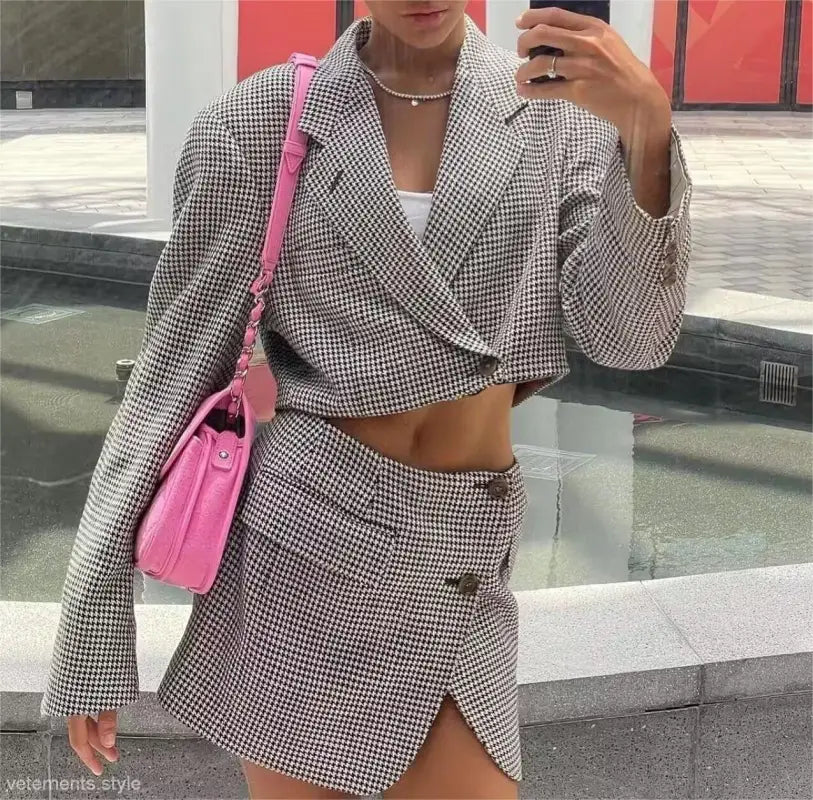 Elegant Casual Small Plaid Blazer and Skirt Set in Houndstooth for Spring and Fall Wear