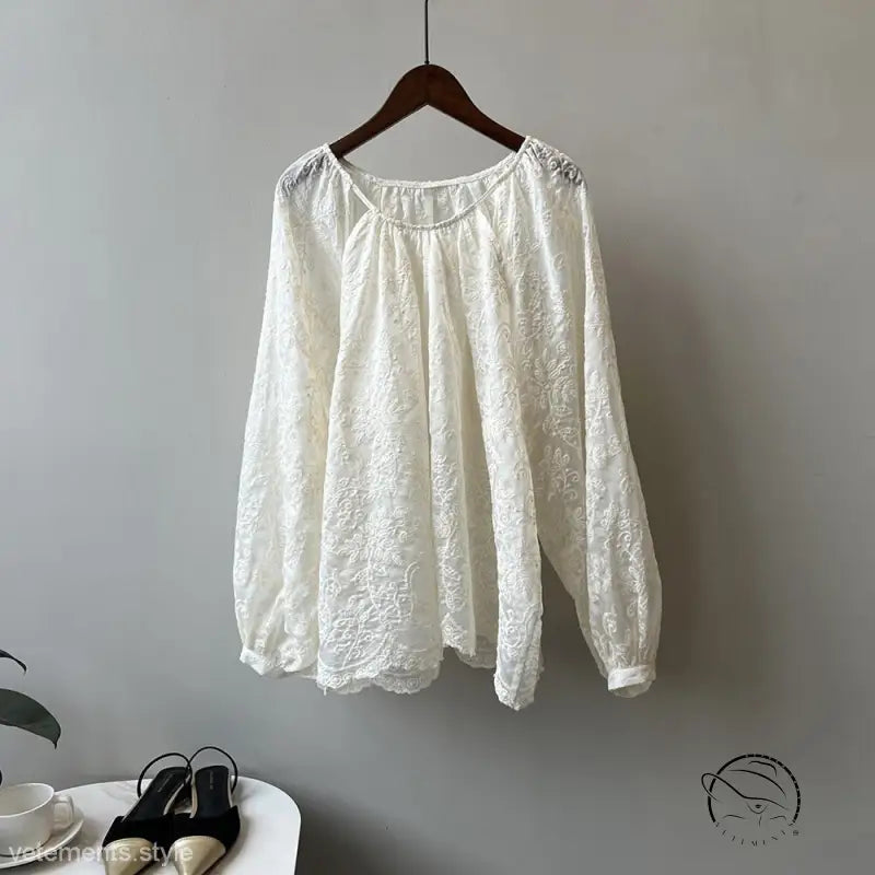 ELEGANT EMBROIDERY TOP SHORTS SET-VETEMENTS 