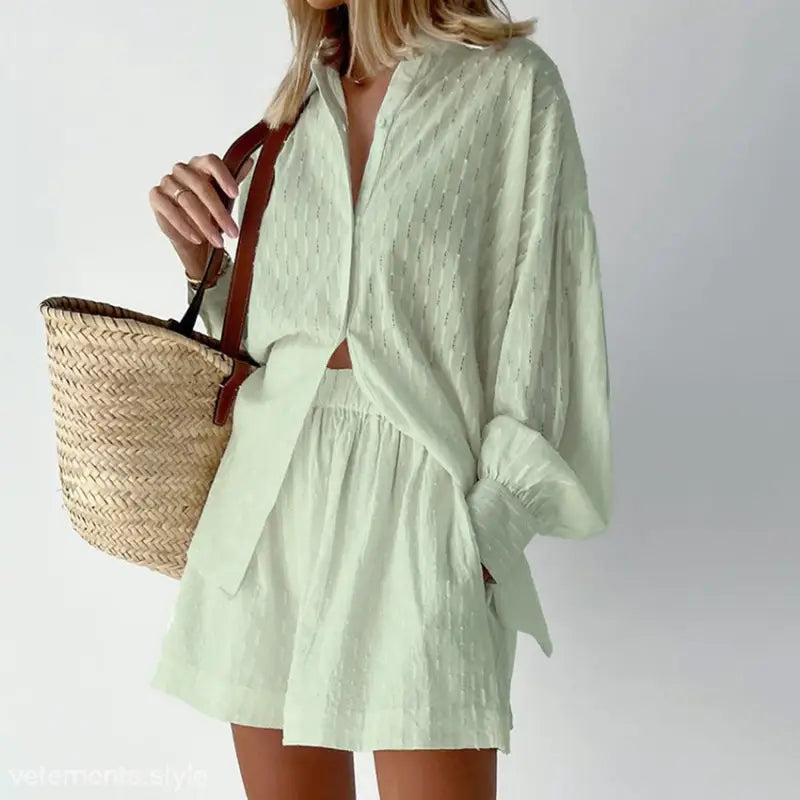 Light green elegant design shirt and shorts office suit for spring and fall