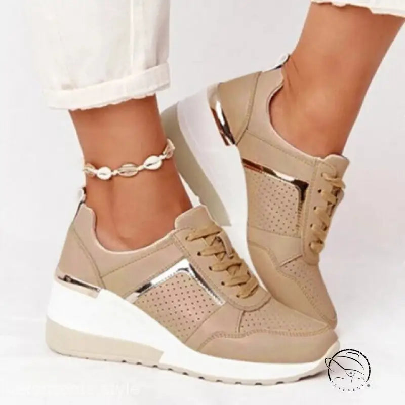 LIGHTWEIGHT ATHLETIC SNEAKERS-VETEMENTS 