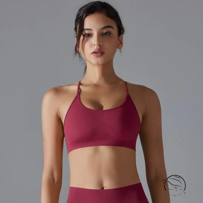 Seamless Knitted Yoga Bra in Wine Red Sporty Backless Design