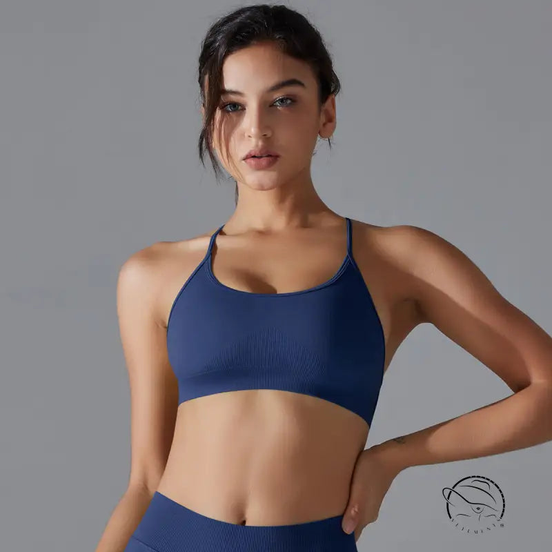 Seamless Knitted Yoga Bra in Wine Red Sporty Backless Design