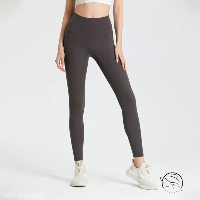 Sporty high rise nylon pants in wild berry color with charcoal leggings