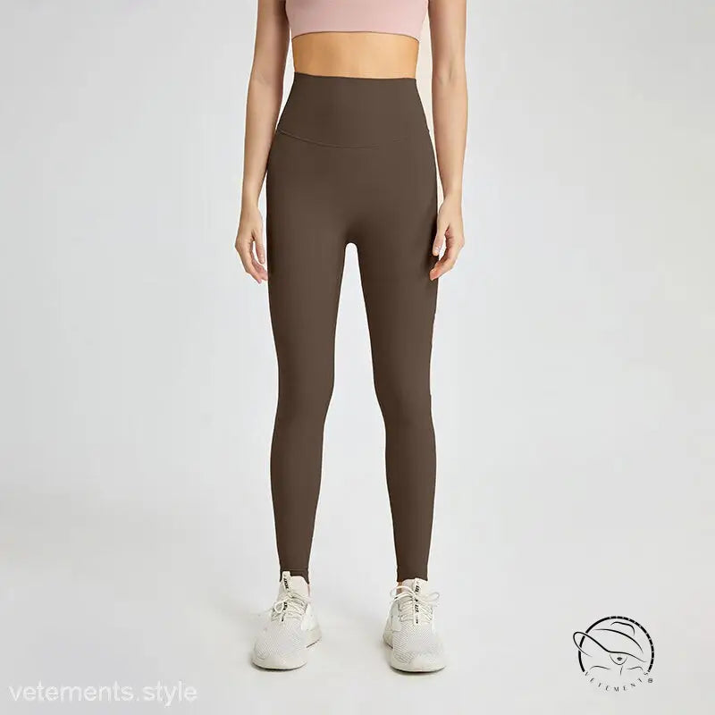 Sporty high rise wild berry nylon pants with brown leggings style