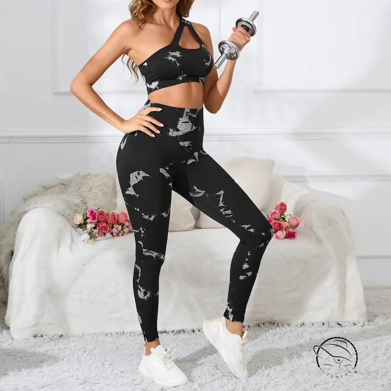 Sporty Seamless Knitted Yoga Set with Asymmetric Sleeves and High Rise Pants