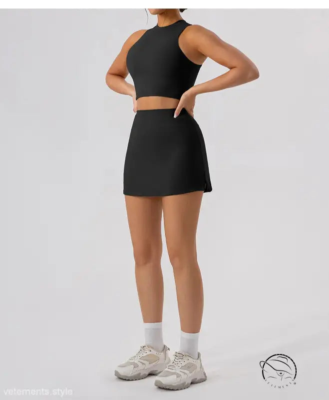 OUTER WEAR CLOSE FITTING TOP-VETEMENTS 