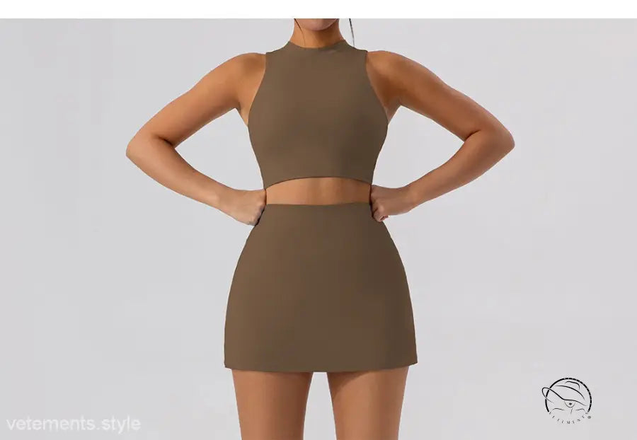 OUTER WEAR CLOSE FITTING TOP-VETEMENTS 